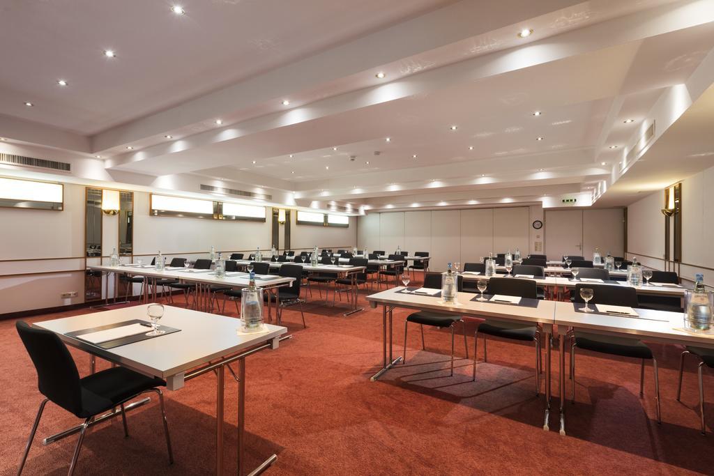 Ibis Styles Offenburg City Бизнес снимка